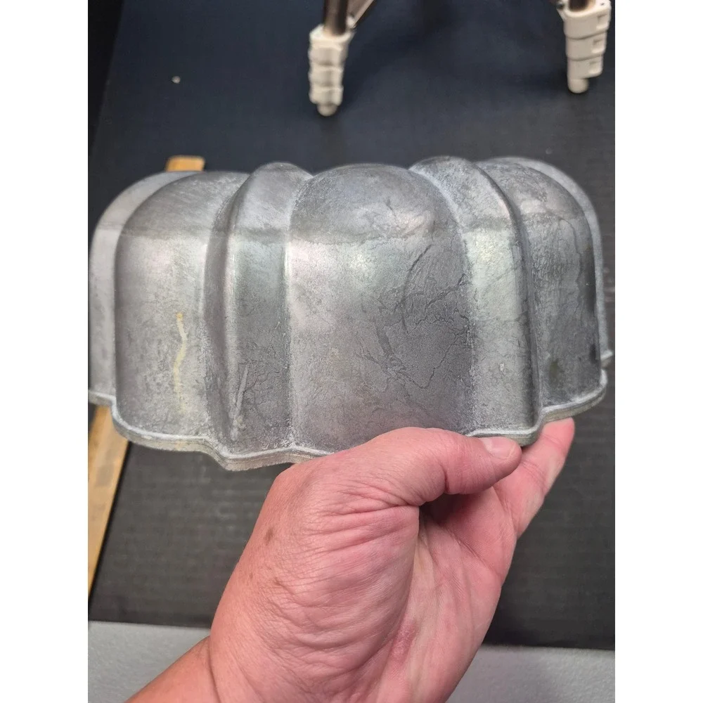 Vintage Nordic Ware Bundt Fluted Tube Pan Cast Aluminum 12 Cup Made in USA